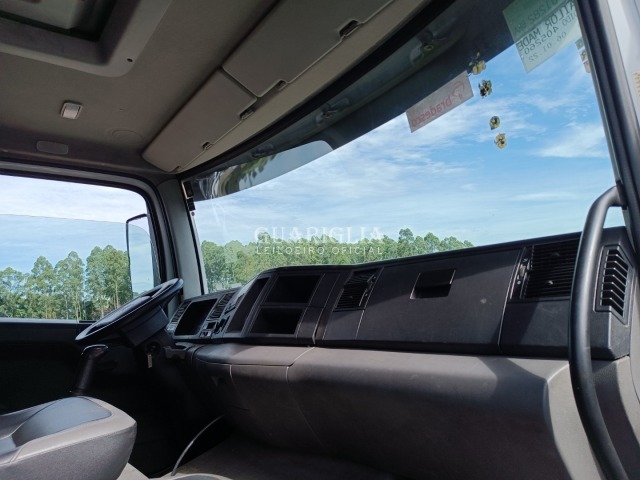 VOLKSWAGEN/17.260 CRM 4X2 - F*****2 - 2022 - 2023 - DIESEL